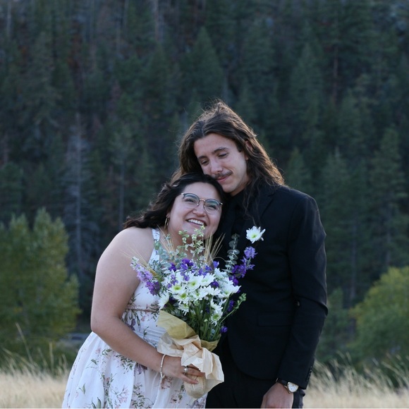 Meet your Posher, Lucia - Picture 1 of 9